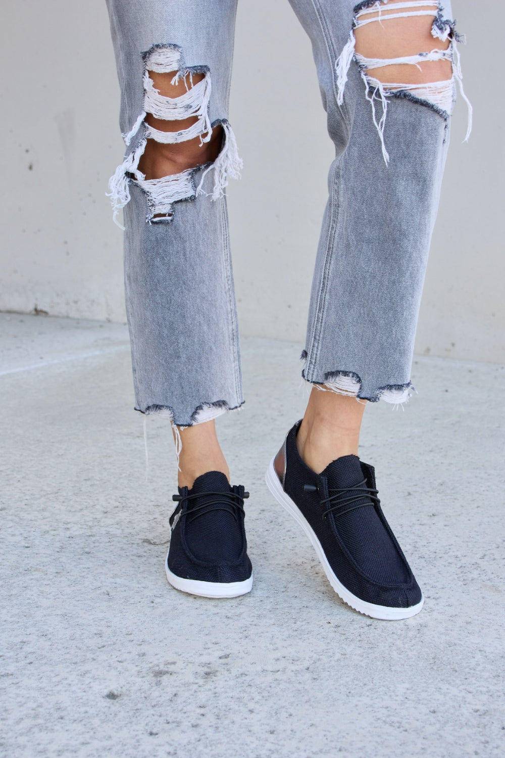 Forever Link Star Lace-Up Flat Sneakers - UrbanEthereal