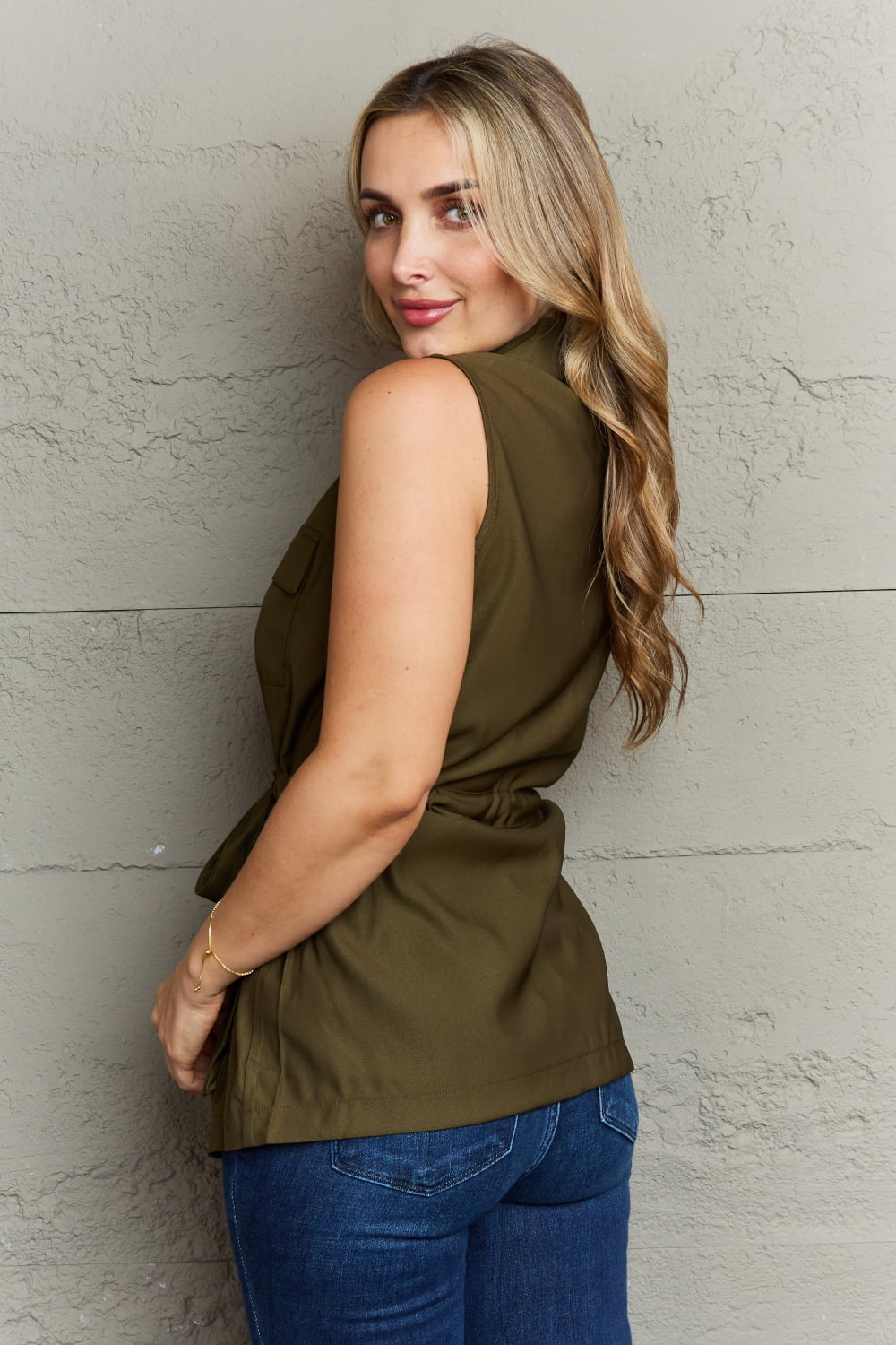 Ninexis Follow The Light Sleeveless Collared Button Down Top - UrbanEthereal