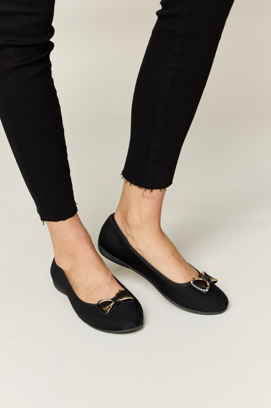 Forever Link Metal Buckle Flat Loafers - UrbanEthereal