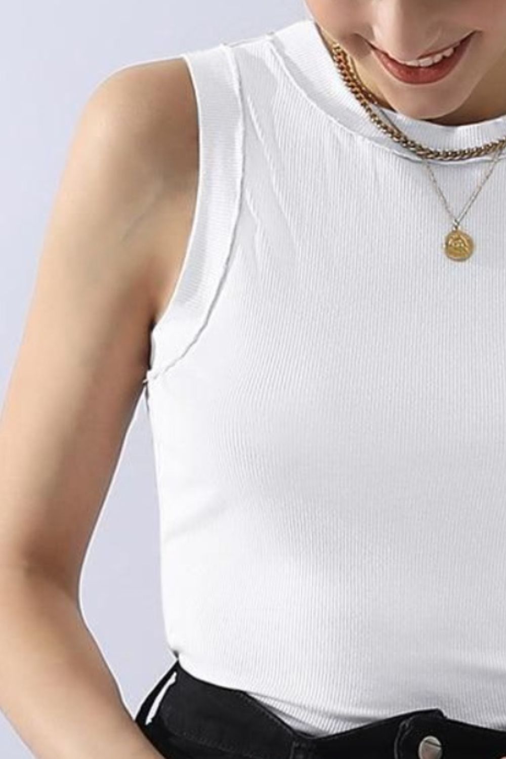 Ninexis Ribbed Round Neck Tank - UrbanEthereal