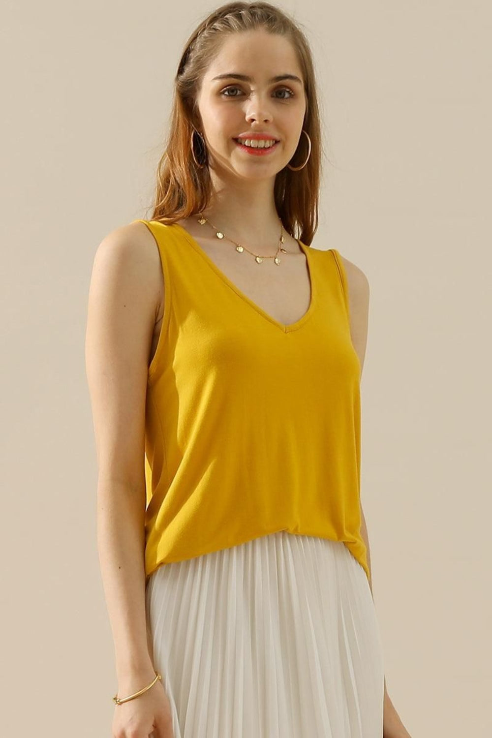 Ninexis Full Size V-Neck Curved Hem Tank - UrbanEthereal