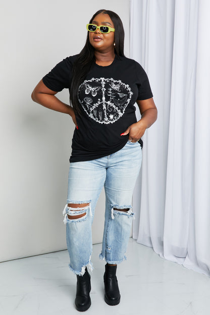 mineB Full Size Butterfly Graphic Tee Shirt - UrbanEthereal