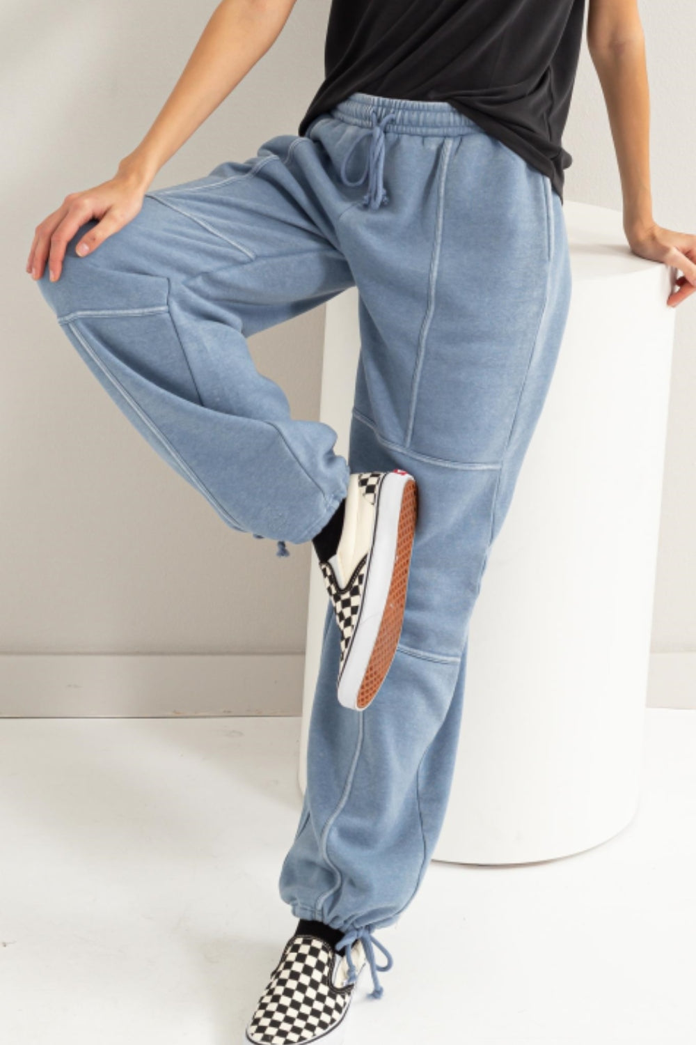 HYFVE Stitched Design Drawstring Sweatpants - UrbanEthereal