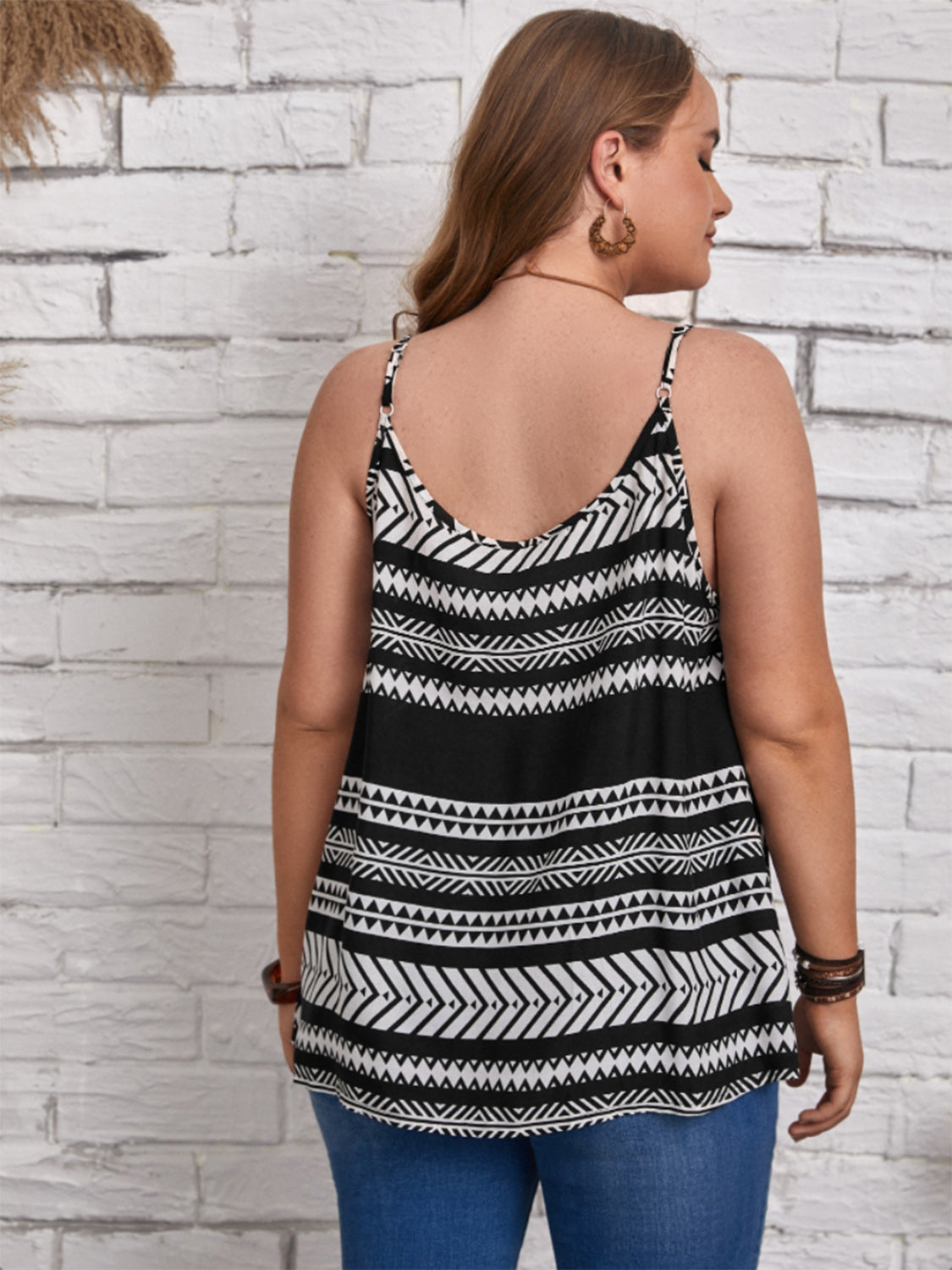 Plus Size Scoop Neck Cami - UrbanEthereal