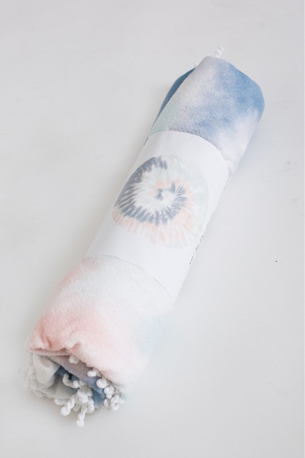 Justin Taylor Dreamland Tie Dye Round Beach Towel - UrbanEthereal