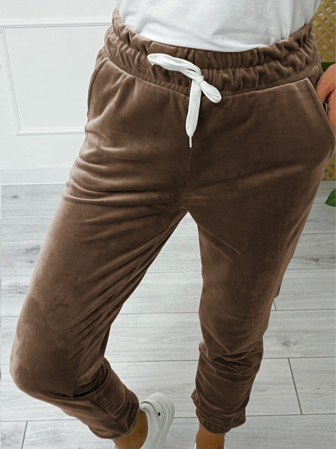 Wide Waistband Drawstring Cropped Joggers