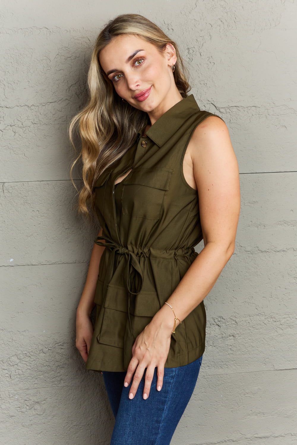 Ninexis Follow The Light Sleeveless Collared Button Down Top - UrbanEthereal
